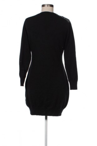 Kleid Oodji, Größe M, Farbe Mehrfarbig, Preis 3,99 €