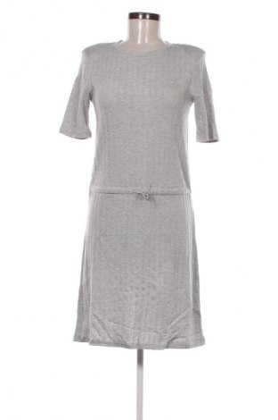 Kleid Pieces, Größe S, Farbe Grau, Preis 16,99 €