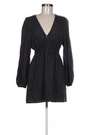 Kleid Pull&Bear, Größe M, Farbe Grau, Preis 6,99 €