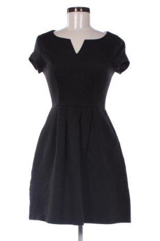 Šaty  Reserved, Velikost S, Barva Černá, Cena  279,00 Kč