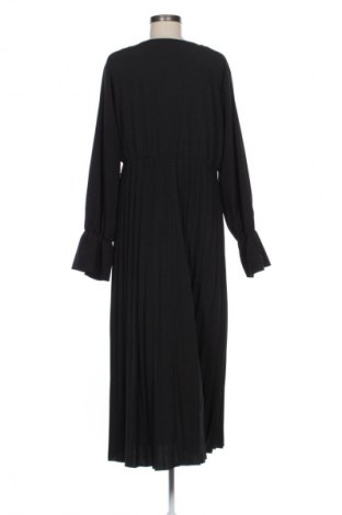 Rochie SHEIN, Mărime XL, Culoare Negru, Preț 103,00 Lei