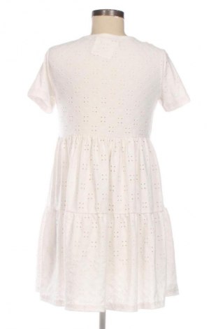 Kleid Sinsay, Größe M, Farbe Weiß, Preis 8,99 €