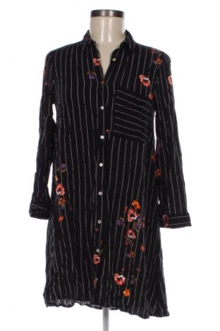 Kleid Stradivarius, Größe S, Farbe Mehrfarbig, Preis 3,99 €