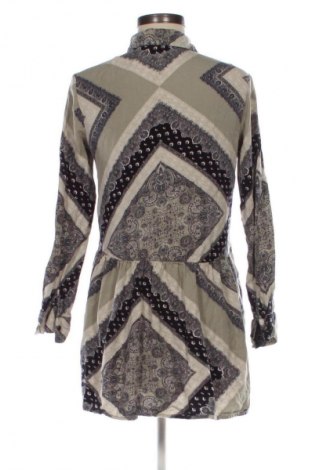 Kleid Stradivarius, Größe S, Farbe Mehrfarbig, Preis 4,99 €