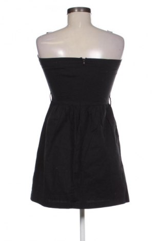 Kleid Terranova, Größe M, Farbe Schwarz, Preis 7,99 €