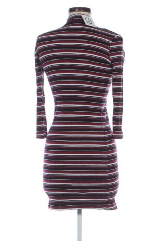 Kleid Terranova, Größe M, Farbe Mehrfarbig, Preis 5,99 €