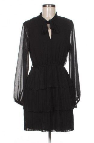 Рокля Trendyol, Размер L, Цвят Черен, Цена 19,55 €