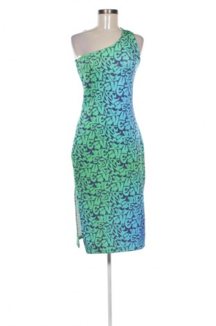 Kleid Trendyol, Größe M, Farbe Mehrfarbig, Preis 19,99 €