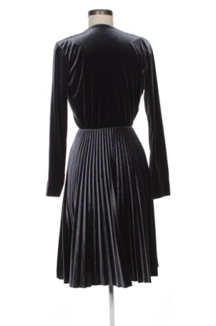 Ruha Unbranded, Méret M, Szín Szürke, Ár 3 310 Ft