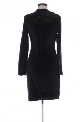 Kleid Yessica, Größe M, Farbe Schwarz, Preis 9,99 €
