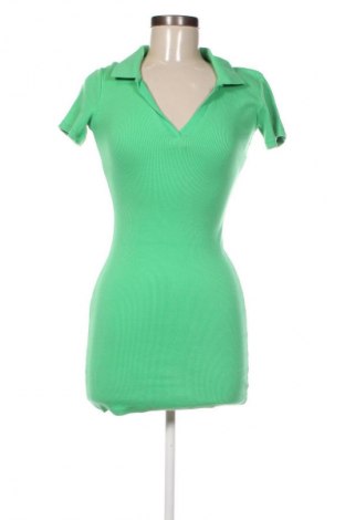 Kleid Zara, Größe S, Farbe Grün, Preis 12,99 €