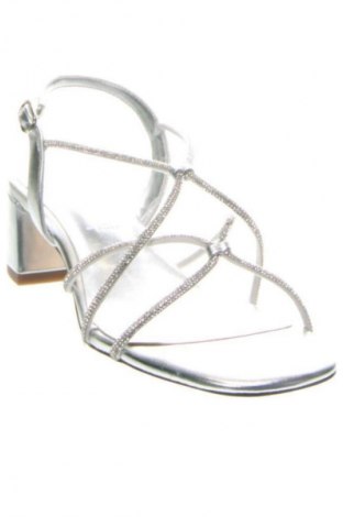 Sandále Tamaris, Veľkosť 39, Farba Strieborná, Cena  22,95 €