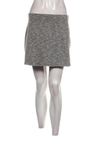 Пола H&M, Размер S, Цвят Многоцветен, Цена 2,04 €