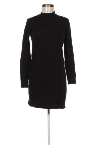 Ruha Object, Méret M, Szín Fekete, Ár 2 289 Ft