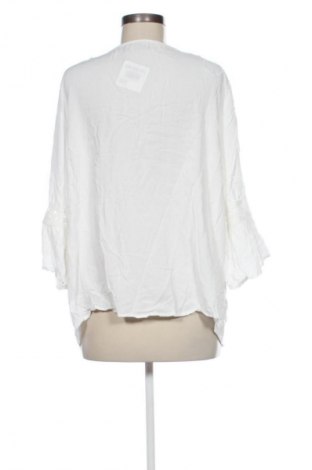 Γυναικεία μπλούζα Blind Date, Μέγεθος L, Χρώμα Λευκό, Τιμή 2,99 €