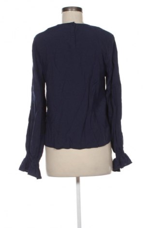 Bluzka damska Gina Tricot, Rozmiar M, Kolor Niebieski, Cena 7,99 zł