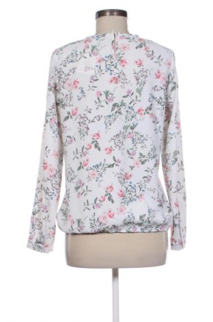 Γυναικεία μπλούζα Mohito, Μέγεθος M, Χρώμα Πολύχρωμο, Τιμή 2,99 €