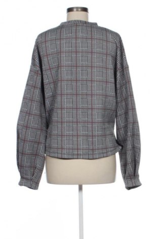 Damen Shirt Stradivarius, Größe L, Farbe Mehrfarbig, Preis 5,00 €