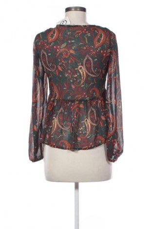 Damen Shirt Stradivarius, Größe S, Farbe Mehrfarbig, Preis 1,99 €