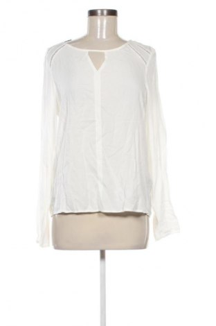 Damen Shirt Vero Moda, Größe M, Farbe Weiß, Preis 1,99 €
