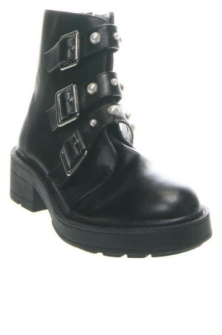 Дамски боти Pull&Bear, Размер 36, Цвят Черен, Цена 13,29 €