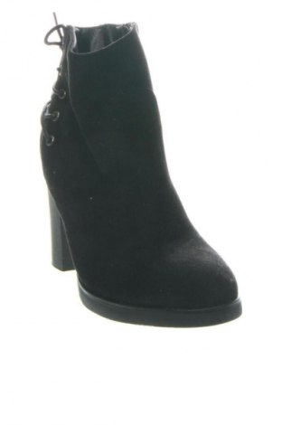 Дамски боти Unbranded, Размер 36, Цвят Черен, Цена 7,66 €