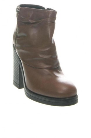 Дамски боти Unbranded, Размер 36, Цвят Кафяв, Цена 47,03 €