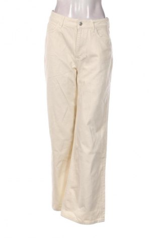 Damskie jeansy ABOUT YOU x Toni Garrn, Rozmiar M, Kolor ecru, Cena 82,99 zł