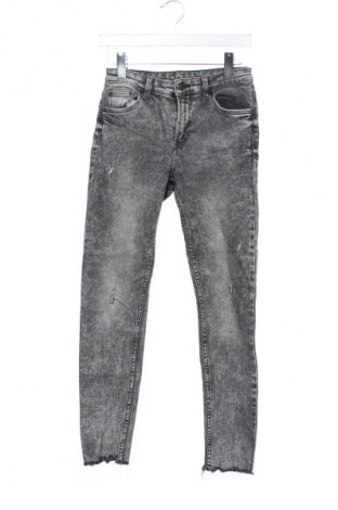 Damskie jeansy Bershka, Rozmiar S, Kolor Czarny, Cena 15,99 zł