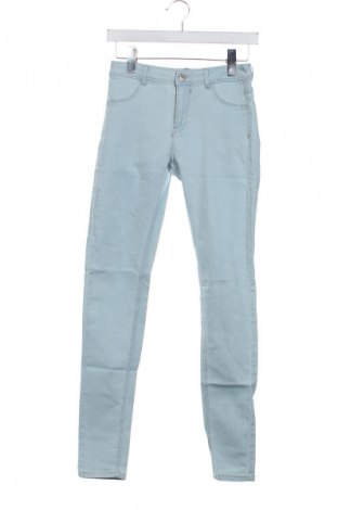 Damskie jeansy Bershka, Rozmiar S, Kolor Niebieski, Cena 21,99 zł