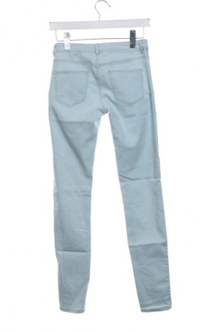 Damskie jeansy Bershka, Rozmiar S, Kolor Niebieski, Cena 21,99 zł