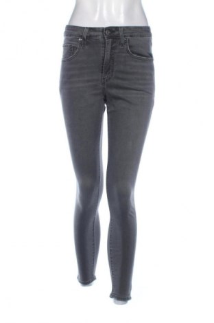 Dámské džíny  Levi's, Velikost S, Barva Šedá, Cena  509,00 Kč