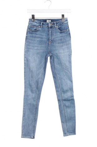 Damskie jeansy ONLY, Rozmiar XS, Kolor Niebieski, Cena 56,99 zł