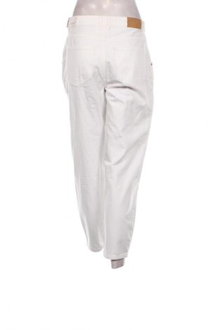 Damskie jeansy ONLY, Rozmiar M, Kolor Biały, Cena 74,99 zł