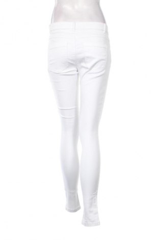 Damskie jeansy ONLY, Rozmiar M, Kolor Biały, Cena 20,99 zł