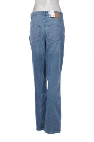 Damskie jeansy Pieces, Rozmiar L, Kolor Niebieski, Cena 64,99 zł