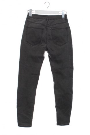 Damskie jeansy Pull&Bear, Rozmiar XS, Kolor Szary, Cena 21,99 zł