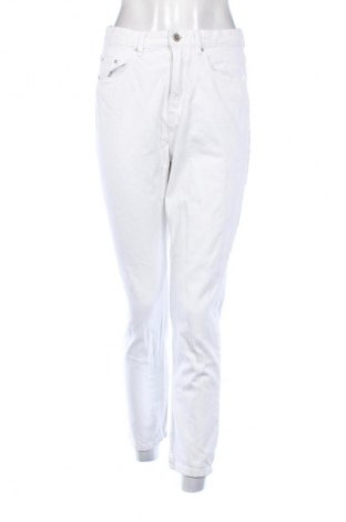 Γυναικείο Τζίν Sinsay, Μέγεθος M, Χρώμα Λευκό, Τιμή 5,29 €
