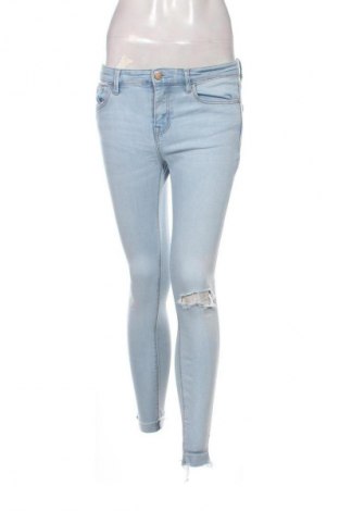 Γυναικείο Τζίν Stradivarius, Μέγεθος M, Χρώμα Μπλέ, Τιμή 2,99 €