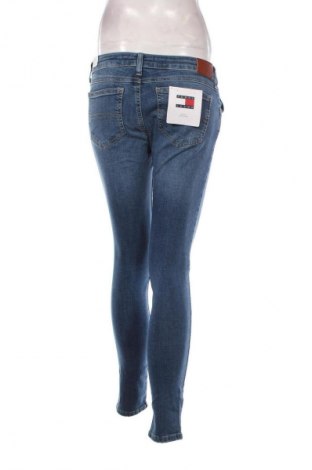 Damskie jeansy Tommy Jeans, Rozmiar M, Kolor Niebieski, Cena 195,99 zł