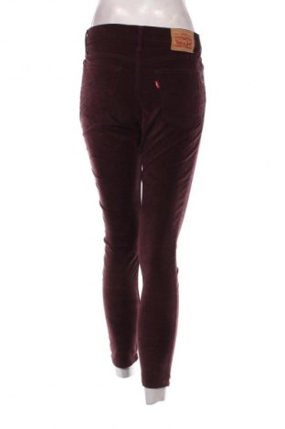 Дамски джинси Levi's, Размер M, Цвят Червен, Цена 5,11 €