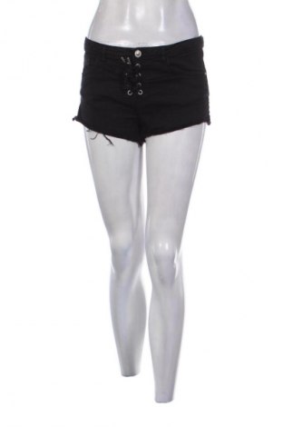 Dámské kraťasy  Bershka, Velikost M, Barva Černá, Cena  139,00 Kč