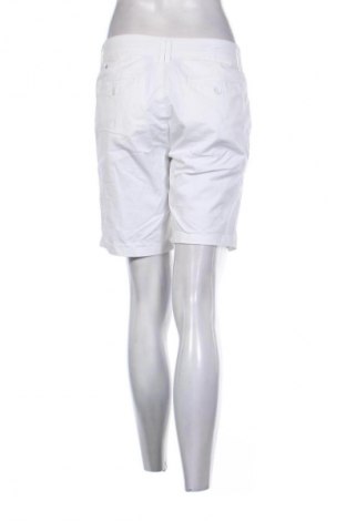 Damskie szorty Essentiel, Rozmiar L, Kolor Biały, Cena 16,99 zł