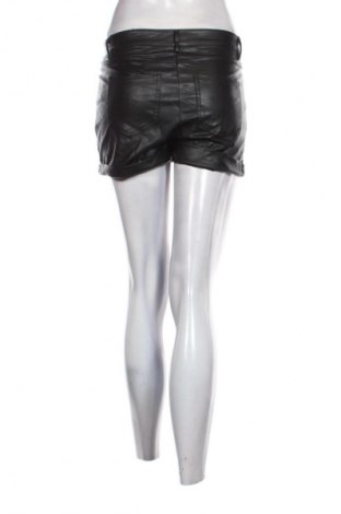 Дамски къс панталон Fb Sister, Размер S, Цвят Черен, Цена 5,62 €