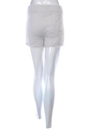 Дамски къс панталон H&M, Размер L, Цвят Екрю, Цена 3,06 €