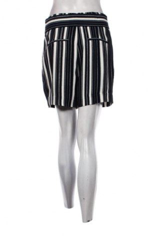 Дамски къс панталон H&M, Размер M, Цвят Многоцветен, Цена 9,20 €