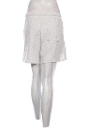 Γυναικείο κοντό παντελόνι H&M Divided, Μέγεθος S, Χρώμα Γκρί, Τιμή 1,99 €
