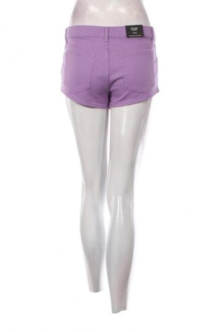 Dámské kraťasy  H&M Divided, Velikost M, Barva Fialová, Cena  142,00 Kč