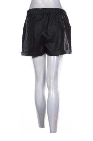 Дамски къс панталон Haily`s, Размер L, Цвят Черен, Цена 5,62 €