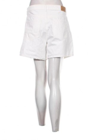 Damskie szorty Perfect Jeans By Gina Tricot, Rozmiar L, Kolor Biały, Cena 54,48 zł